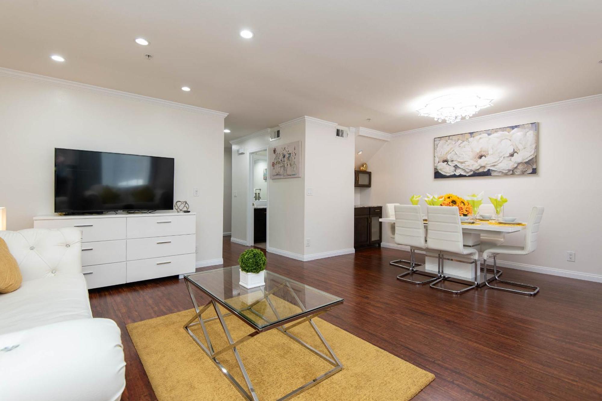 Apartment Spacious 2br/2.5ba + Game *
